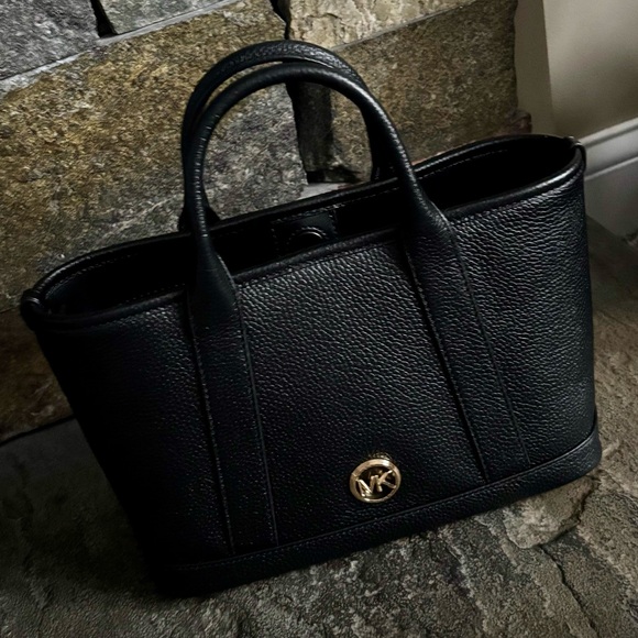 NWT Michael Kors Luisa Small Leather Satchel - Picture 13 of 13